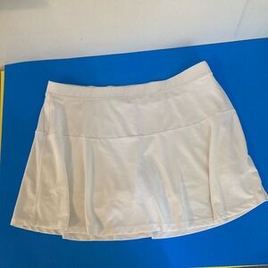 Danskin tennis skirt 
size L/g 12-14